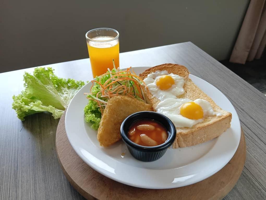 Manhattan Hotel Ipoh Kültér fotó